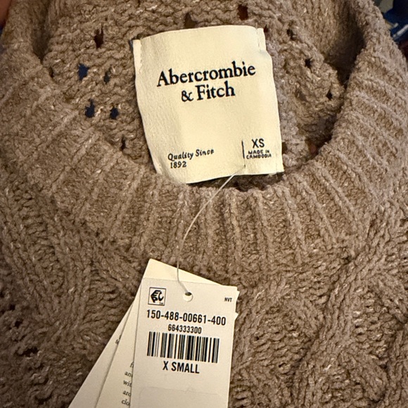 Abercrombie & fitch Textural Stitch Cable Crew Sweater size XS in light brown - Picture 11 of 16